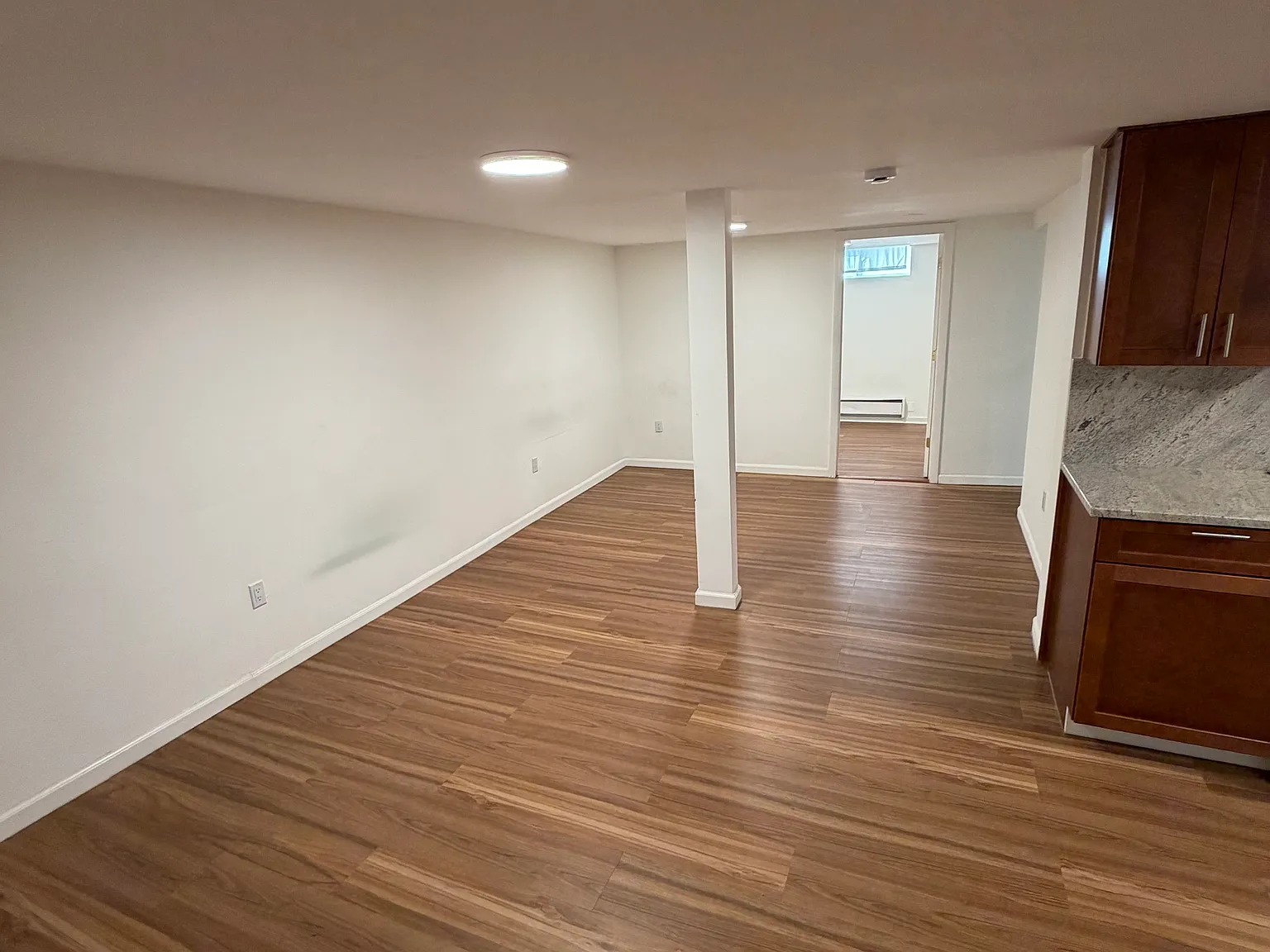 1 bed, 550 sqft, $2,490 — Photo 3