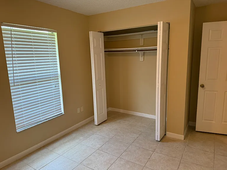 1307 W Redbud St — Photo 20