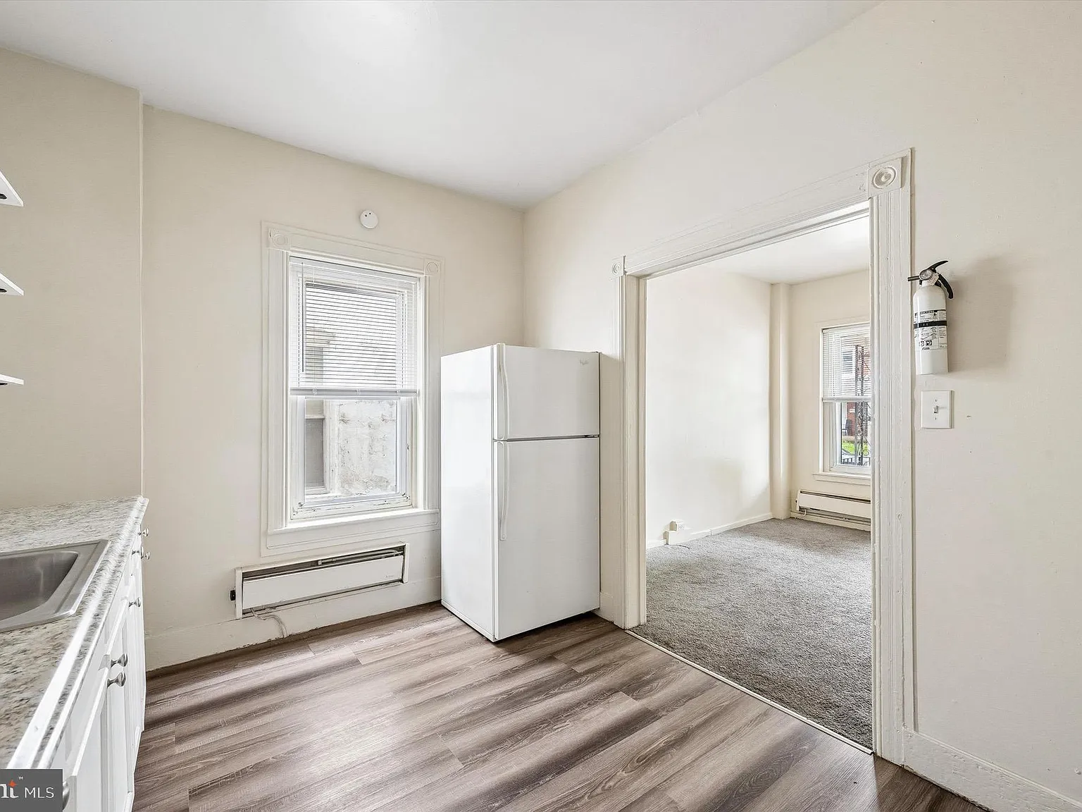 2 bed, 900 sqft, $1,250 — Photo 3