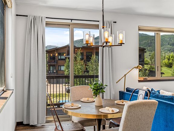 5th image of 330 Fox Springs Circle UNIT 204