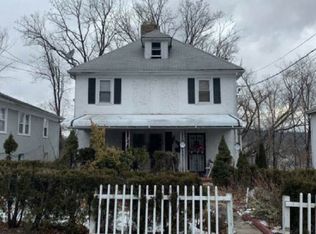 160 Gibson Ave, White Plains, NY 10607