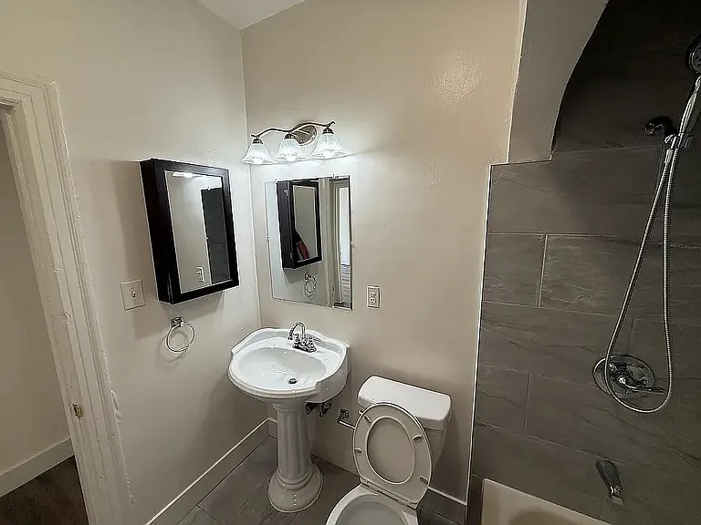 5527 Barton Ave — Photo 10