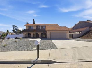 1420 Timberlane Dr, Riverside, CA 92506