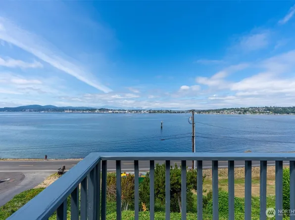 2485 Beach Drive E, Port Orchard, WA 98366
