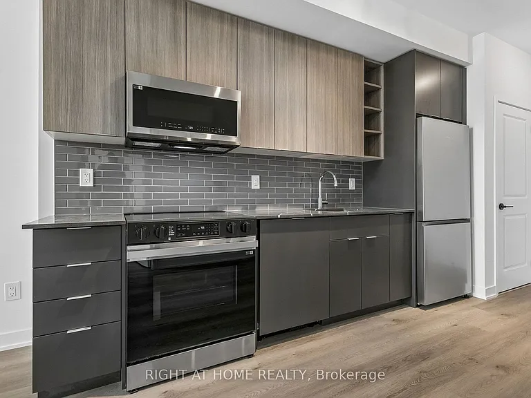 2075 Lakeshore Rd #402 — Photo 6