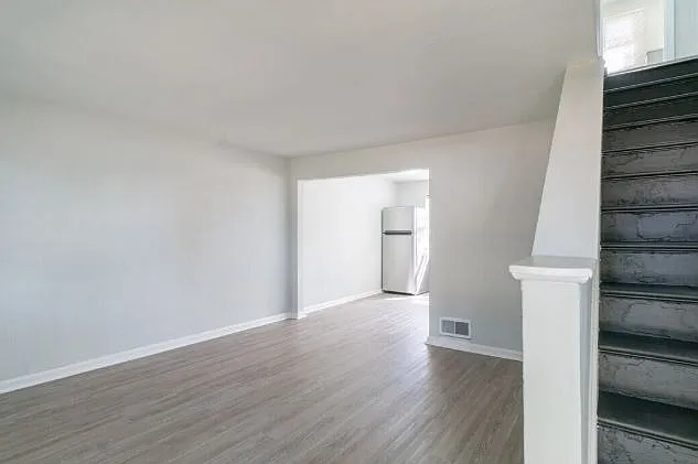 126 Yorke St — Photo 11