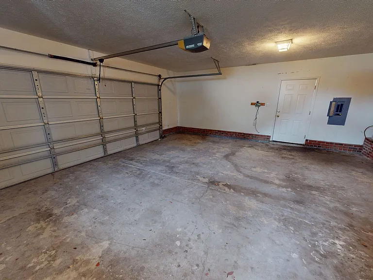 3004 Bolla Dr — Photo 24