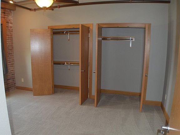 5th image of 302 Jones St Ste 606