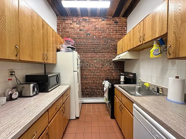 149 Fulton St #2 — Photo 5