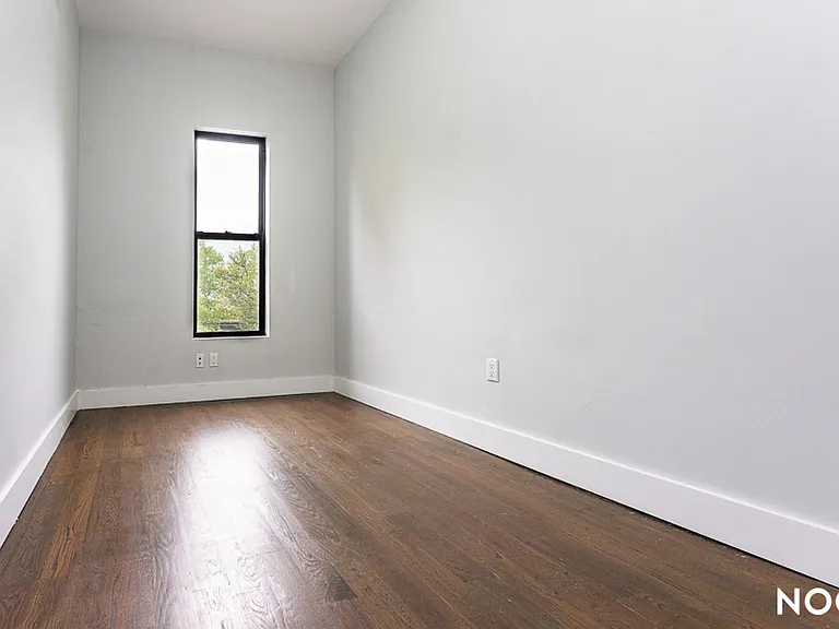 320 Macdougal St #2F — Photo 6
