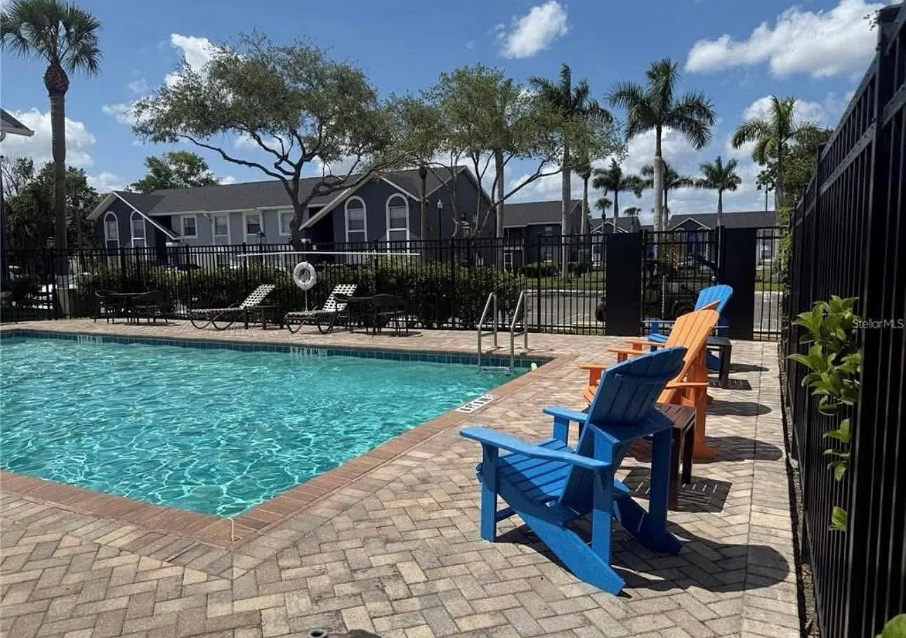 2 bed, 1006 sqft, $1,500 — Photo 1
