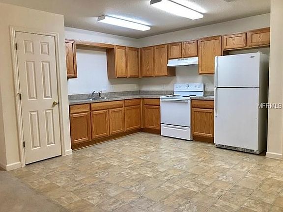 4th image of 4667 Staghorn Drive Vil