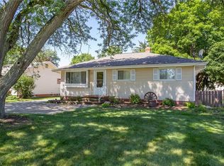 7704 York Rd, Parma, OH 44130