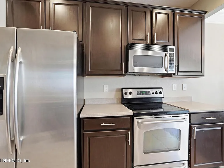 4008 Lionheart Dr — Photo 12