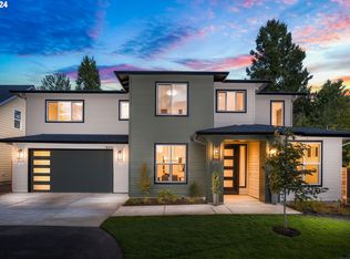 8934 SW Harmon Ln, Portland, OR 97225