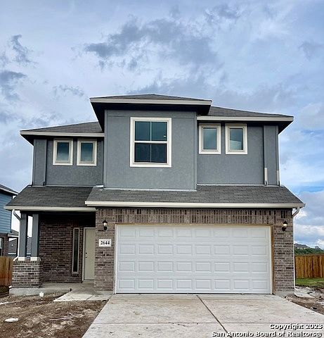 1st image of 2644 White Willow
