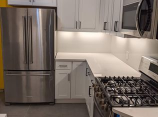 17 Meadow St, Harrison, NY 10528