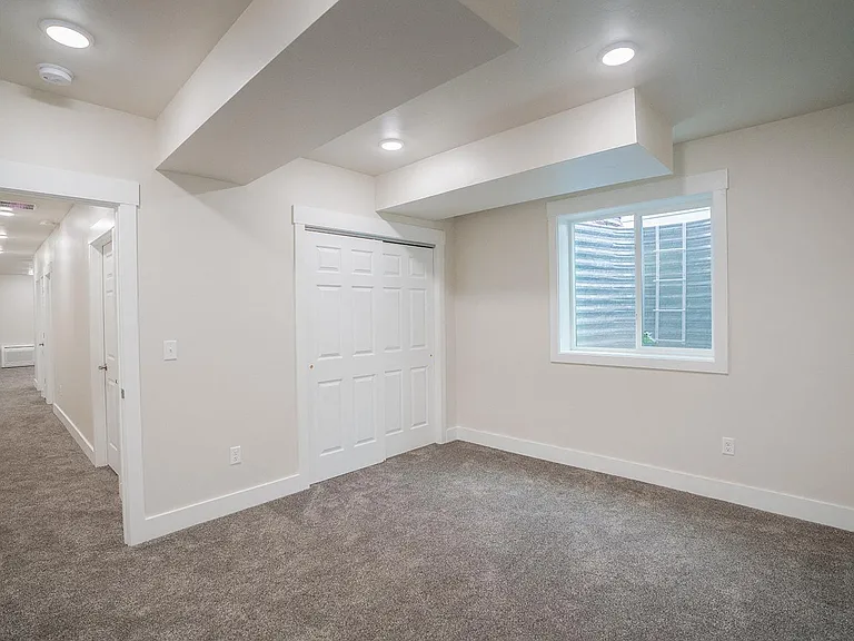 4th bedroom or office