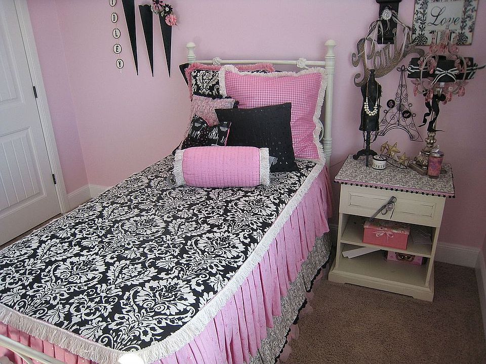 one of the girls room