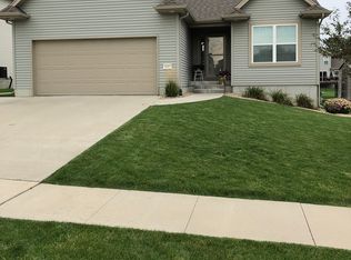 5012 Millenium Dr, Cedar Falls, IA 50613