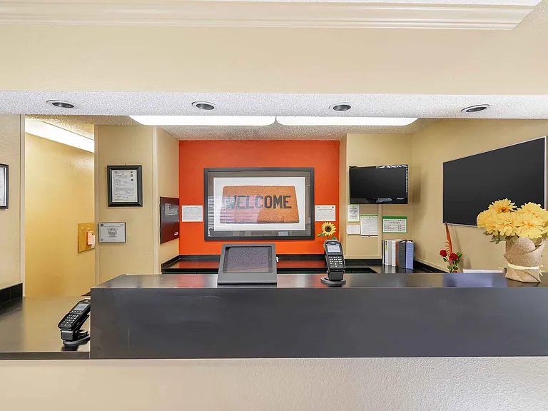 Lobby and Guest Check-in