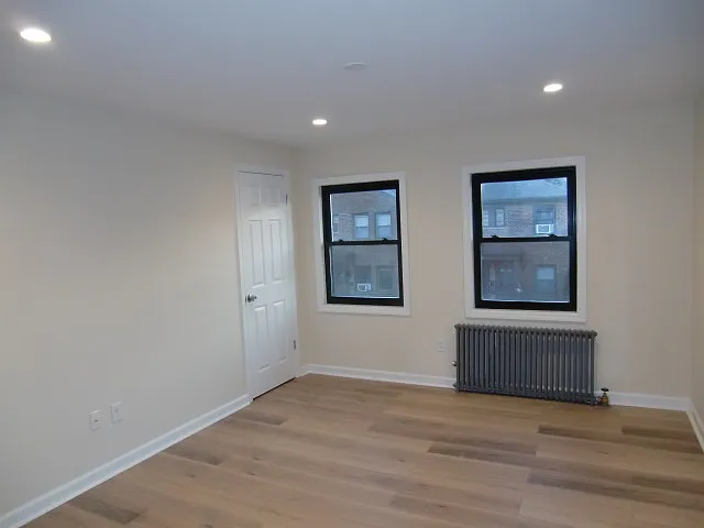 482 Broad Ave #7 — Photo 7