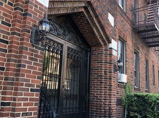 25-05 41st St #B3, Astoria, NY 11103