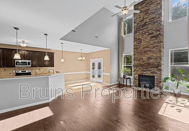 1814 Castle Gate Ct — Photo 4