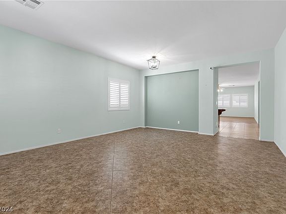 3rd image of 921 Kevin Baker Ave