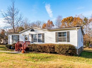 1176 Dixie Airport Rd, Madison Heights, VA 24572