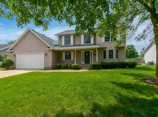 2329 E 57th St, Davenport, IA