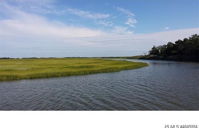1st image of 152 Country Club Blvd
