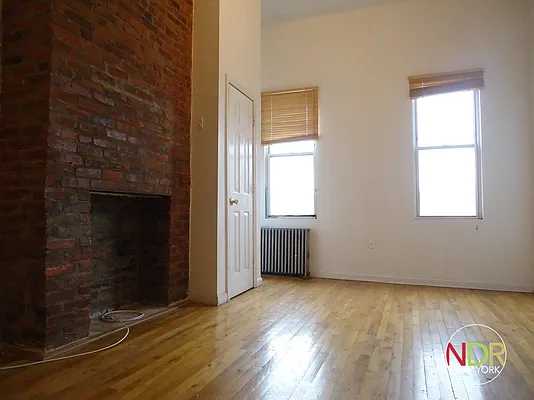 Rented by Next Door Realty NYC | media 22