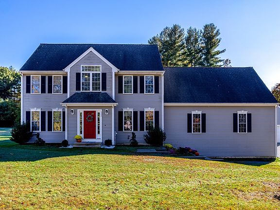 2nd image of 562 Mendon Rd