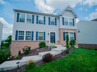 321 Everest Cir, Houston, PA 15342