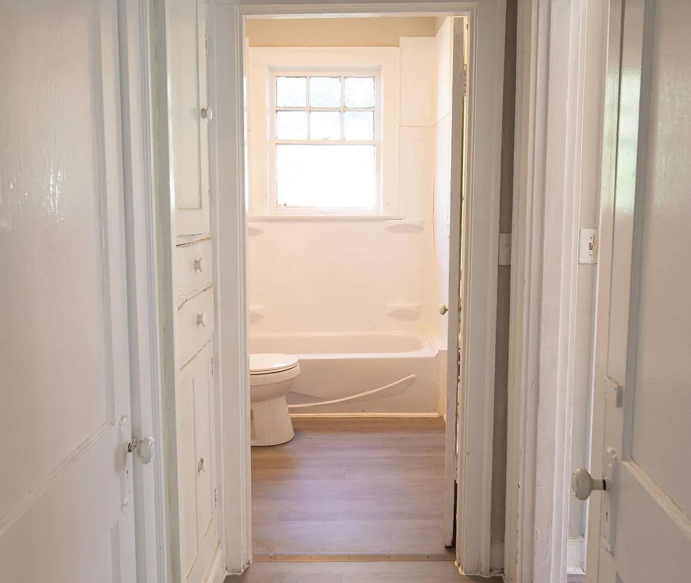 1 bed, 1.0 bath, 756 sqft, $1,100 — Photo 3