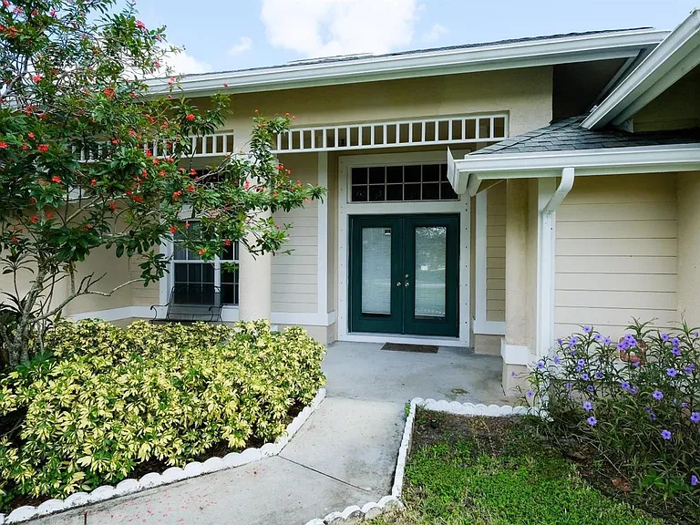1814 Wisteria St — Photo 5