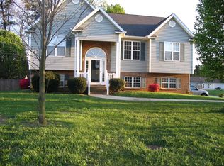 6901 Terrence Knoll Rd, Belews Creek, NC 27009