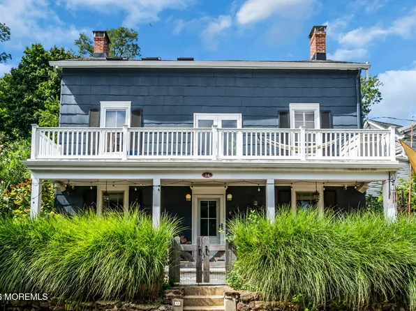 14 Bay Street, Highlands, NJ 07732