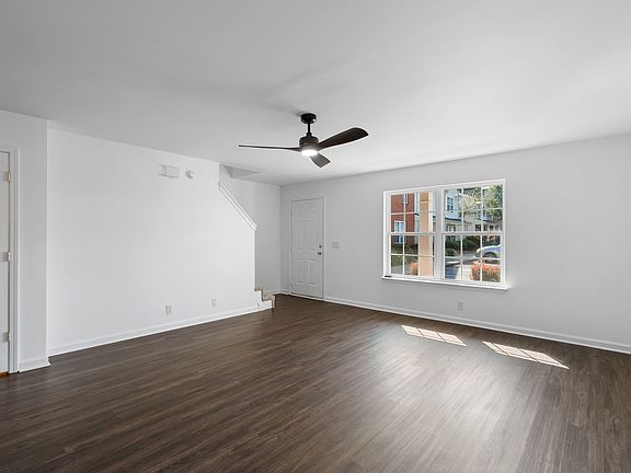 5th image of 234 Shoshone Pl
