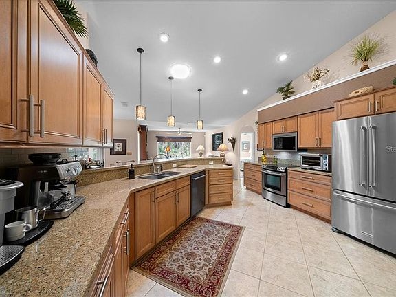 4th image of 14336 SW 112TH CIRCLE