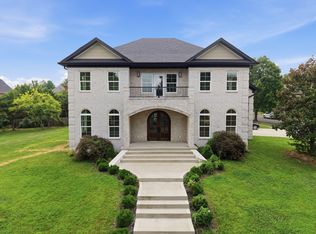 2269 Savannah Ln, Lexington, KY 40513