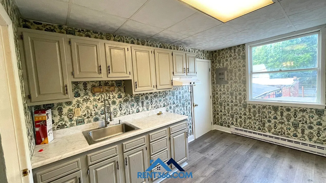 1 bed, $845 — Photo 2