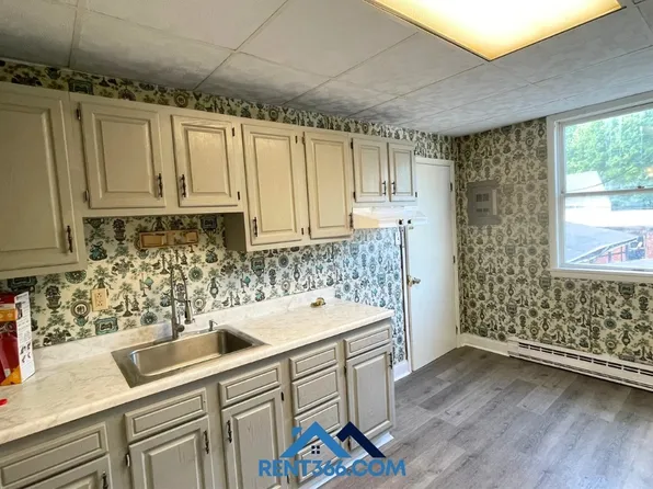 929 Center St, Ashland, PA