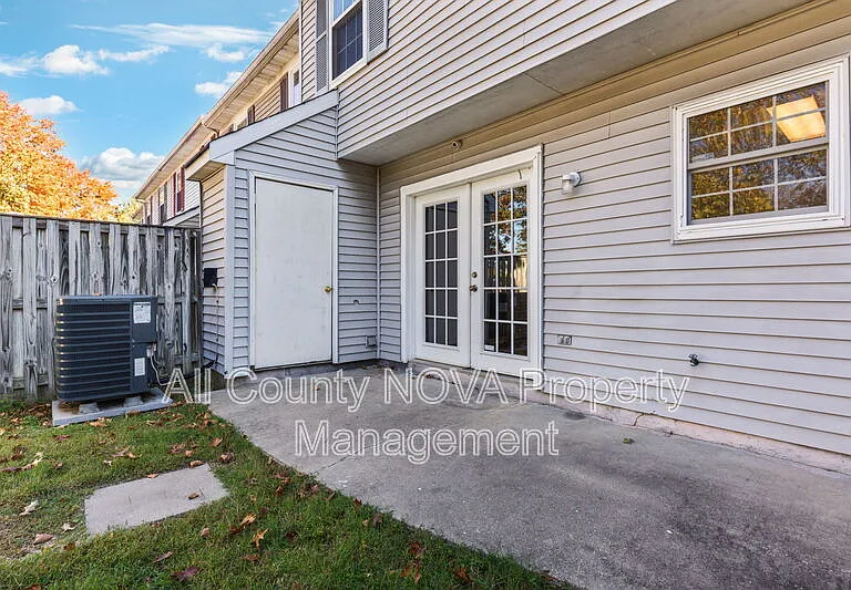 6044 Sirenia Pl — Photo 37