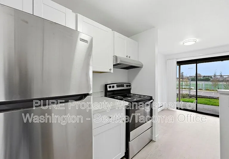 6601 S 8th St — Photo 63