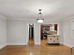 108 E 237th St #1, Bronx, NY 10470