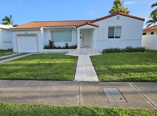 1465 Daytonia Rd, Miami Beach, FL 33141