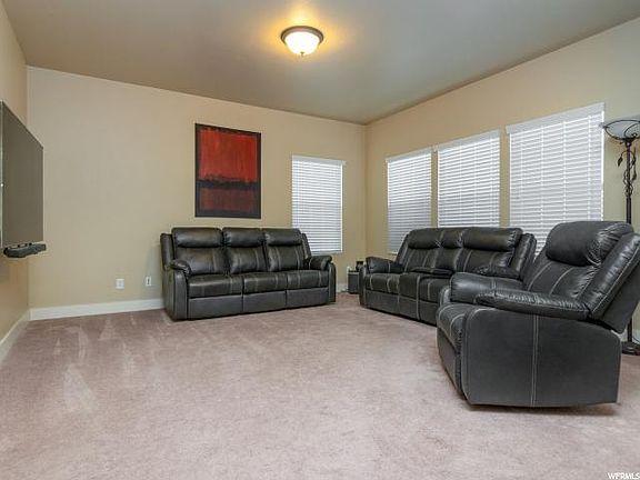 4th image of 1468 N La Palma Pl #32