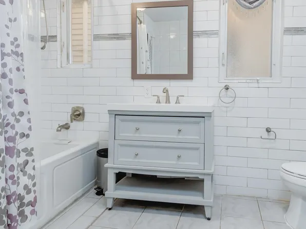 793 Kennedy Boulevard image 7 of 42